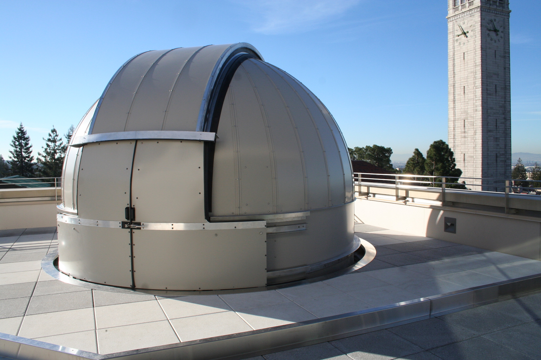 dome doors closed angle view Pier Tech